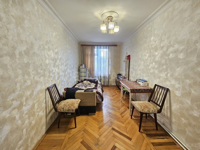 Продаётся 3-комн. вторичка 75 м², м. Элмляр Академиясы, photo 11 from 18