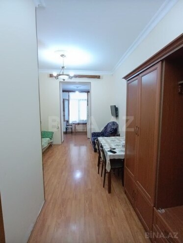 İcarəyə verilir 3 otaqlı köhnə tikili 80 m², Neftçilər m., photo 1 from 10