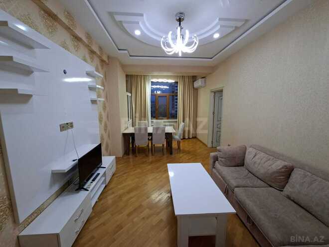 Сдаётся 2-комн. новостройка 60 м², м. Нефтчиляр, photo 1 from 16