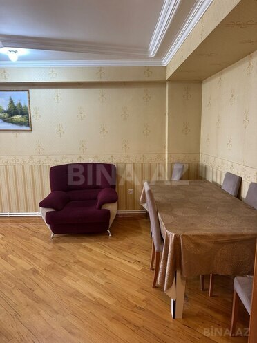 İcarəyə verilir 3 otaqlı köhnə tikili 80 m², İnşaatçılar m., photo 1 from 11