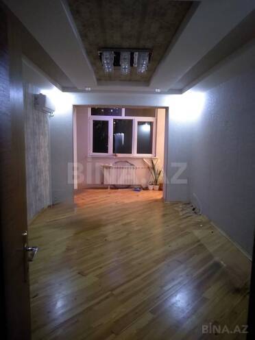 Satılır 3 otaqlı köhnə tikili 97 m², Neftçilər m., photo 1 from 9