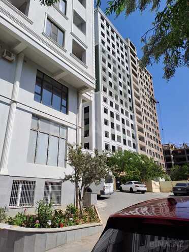 Продаётся 2-комн. новостройка 56 м², Хатаинский р., photo 1 from 8