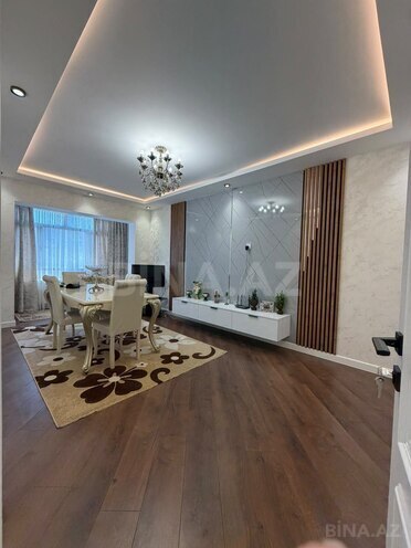 Satılır 4 otaqlı köhnə tikili 110 m², Yeni Yasamal q., photo 1 from 22