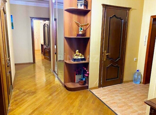 İcarəyə verilir 5 otaqlı yeni tikili 186 m², 8 Noyabr m., photo 12 from 15