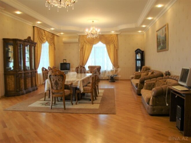 Satılır 12 otaqlı həyət evi/bağ evi 800 m², Badamdar q., photo 7 from 27