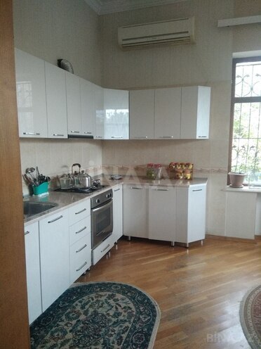 Satılır 12 otaqlı həyət evi/bağ evi 800 m², Badamdar q., photo 20 from 27
