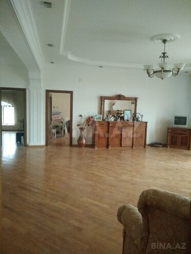 Satılır 12 otaqlı həyət evi/bağ evi 800 m², Badamdar q., photo 10 from 27