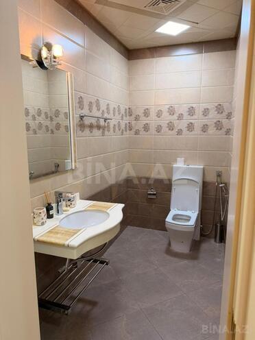 Сдаётся 3-комн. новостройка 120 м², Насиминский  р., photo 21 from 23