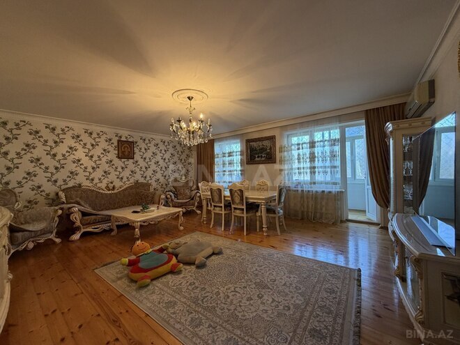 Satılır 5 otaqlı köhnə tikili 110 m², Bakıxanov q., photo 3 from 24