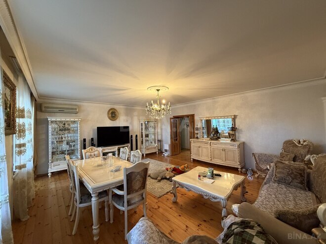 Satılır 5 otaqlı köhnə tikili 110 m², Bakıxanov q., photo 5 from 24