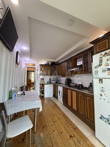 Satılır 5 otaqlı köhnə tikili 110 m², Bakıxanov q., photo 19 from 24