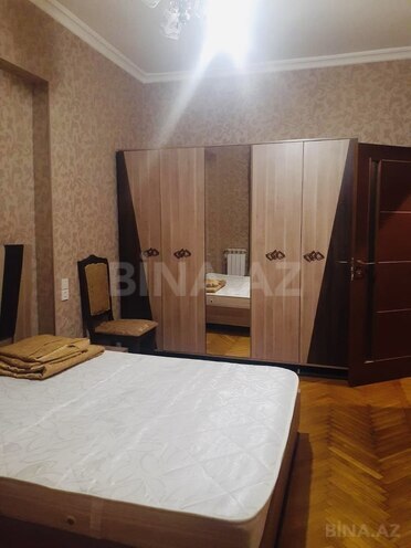 İcarəyə verilir 2 otaqlı köhnə tikili 65 m², 28 May m., photo 4 from 9