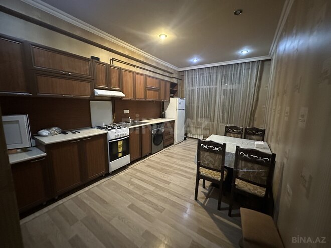 Сдаётся 3-комн. новостройка 140 м², м. Нефтчиляр, photo 6 from 13