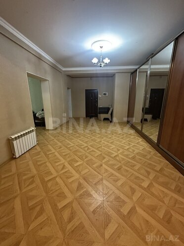 Сдаётся 3-комн. новостройка 140 м², м. Нефтчиляр, photo 12 from 13