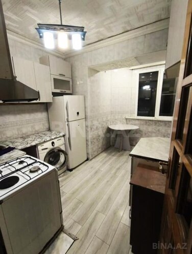 İcarəyə verilir 3 otaqlı köhnə tikili 80 m², Memar Əcəmi m., photo 1 from 13