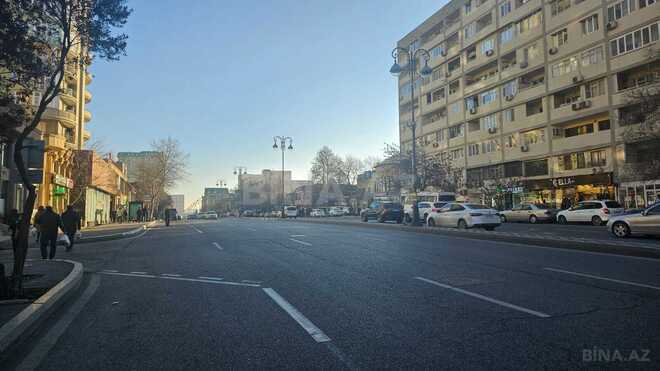 Satılır 2 otaqlı köhnə tikili 50 m², İnşaatçılar m., photo 3 from 16