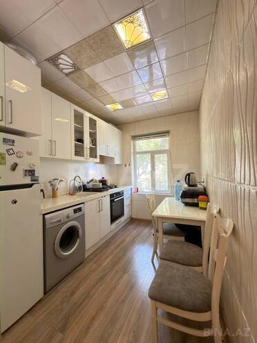 Satılır 2 otaqlı köhnə tikili 50 m², Yasamal r., photo 5 from 13