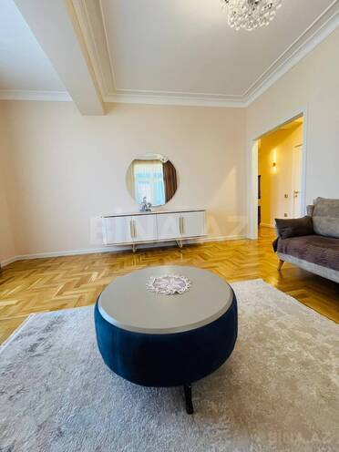 İcarəyə verilir 3 otaqlı yeni tikili 140 m², Memar Əcəmi m., photo 4 from 16