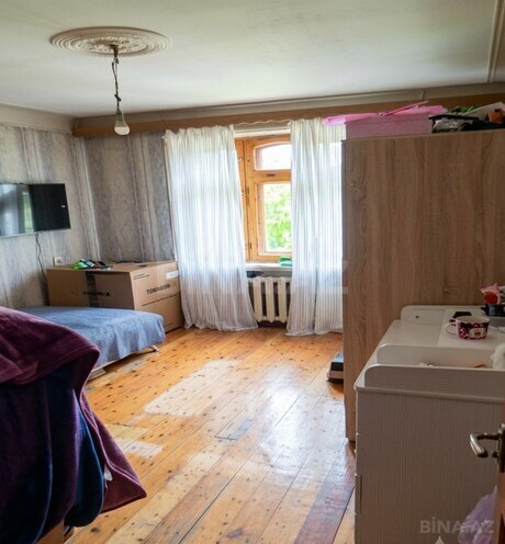 Satılır 5 otaqlı köhnə tikili 120 m², Əhmədli m., photo 1 from 6