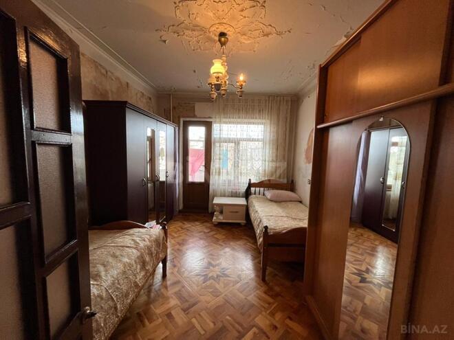 Satılır 4 otaqlı köhnə tikili 100 m², Koroğlu m., photo 4 from 6