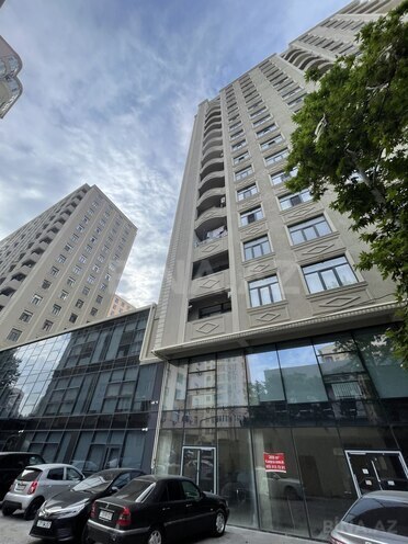 Satılır 3 otaqlı yeni tikili 141 m², 28 May m., photo 1 from 9