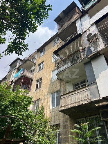 Satılır 2 otaqlı köhnə tikili 52 m², Nizami m., photo 1 from 13