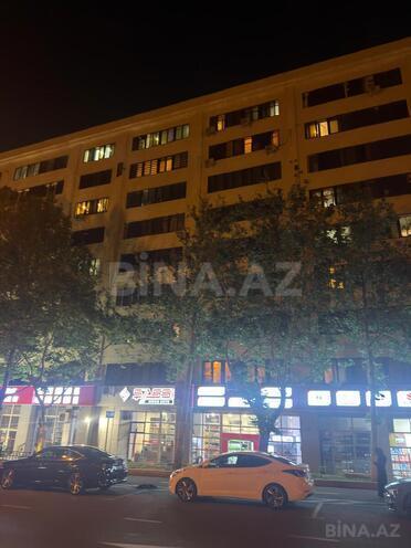 Продаётся 2-комн. вторичка 70 м², м. Элмляр Академиясы, photo 3 from 19