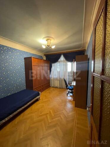 Satılır 5 otaqlı köhnə tikili 130 m², Azadlıq Prospekti m., photo 7 from 19