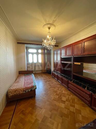 Satılır 5 otaqlı köhnə tikili 130 m², Azadlıq Prospekti m., photo 6 from 19