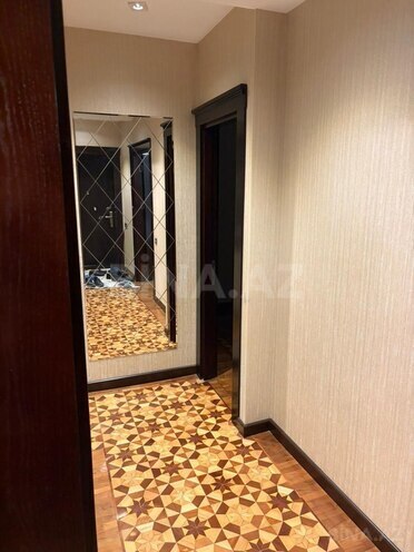 Satılır 4 otaqlı köhnə tikili 105 m², Qara Qarayev m., photo 12 from 19