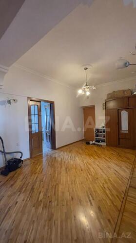Satılır 3 otaqlı yeni tikili 130 m², 8-ci mikrorayon q., photo 18 from 22