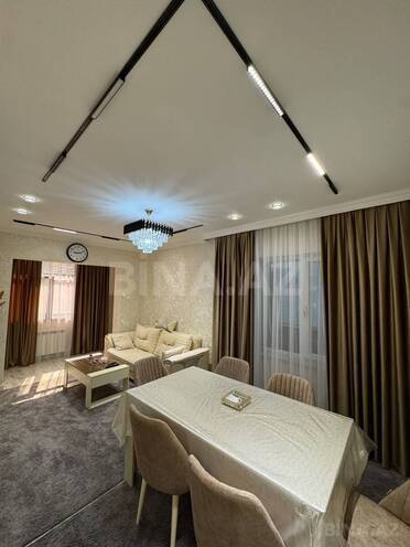 Satılır 4 otaqlı köhnə tikili 110 m², Nərimanov r., photo 1 from 23