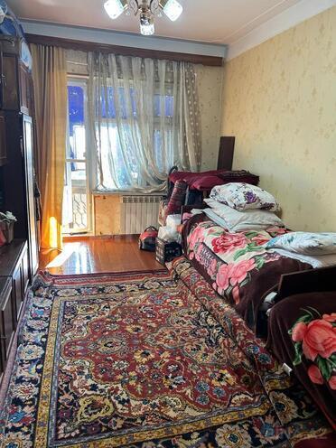 Продаётся 3-комн. вторичка 80 м², Хатаинский р., photo 6 from 19