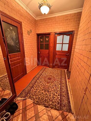 Продаётся 3-комн. вторичка 80 м², Хатаинский р., photo 16 from 19