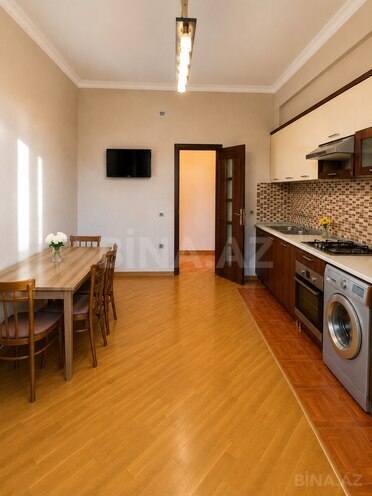 İcarəyə verilir 2 otaqlı yeni tikili 102 m², 28 May m., photo 9 from 14