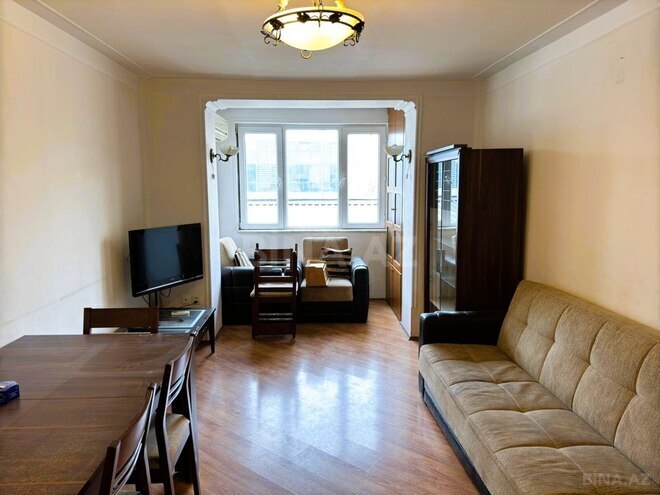 İcarəyə verilir 2 otaqlı köhnə tikili 60 m², İnşaatçılar m., photo 1 from 15