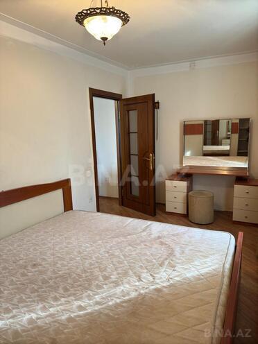 İcarəyə verilir 2 otaqlı köhnə tikili 60 m², İnşaatçılar m., photo 14 from 15