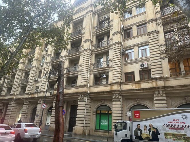 İcarəyə verilir 2 otaqlı köhnə tikili 65 m², Sahil m., photo 10 from 11