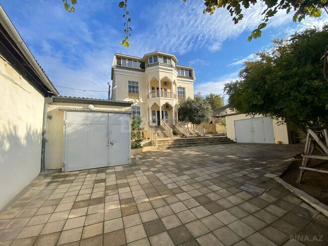 Satılır 9 otaqlı həyət evi/bağ evi 435 m², Azadlıq Prospekti m., photo 1 from 15