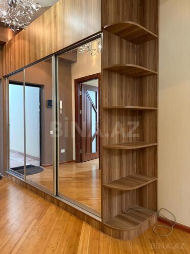 Сдаётся 3-комн. новостройка 130 м², м. Элмляр Академиясы, photo 9 from 13