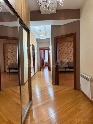 Сдаётся 3-комн. новостройка 130 м², м. Элмляр Академиясы, photo 10 from 13