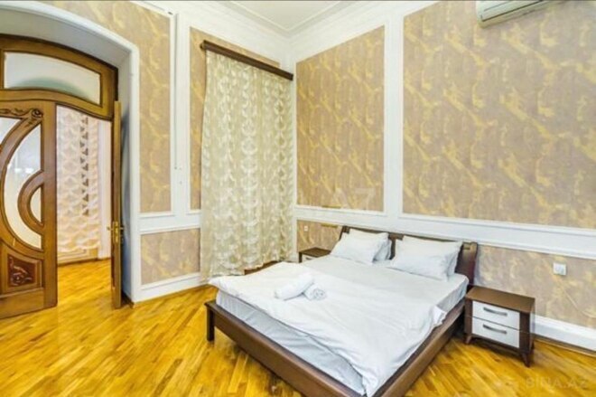 İcarəyə verilir 5 otaqlı köhnə tikili 150 m², 28 May m., photo 22 from 25