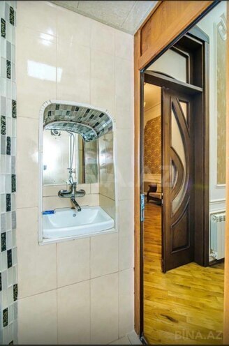 İcarəyə verilir 5 otaqlı köhnə tikili 150 m², 28 May m., photo 13 from 25