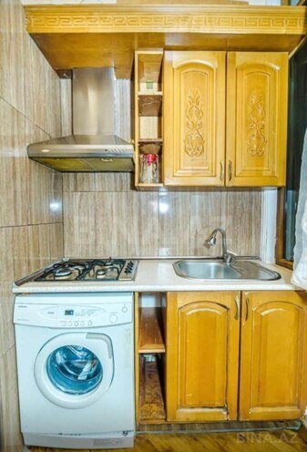 İcarəyə verilir 5 otaqlı köhnə tikili 150 m², 28 May m., photo 6 from 25
