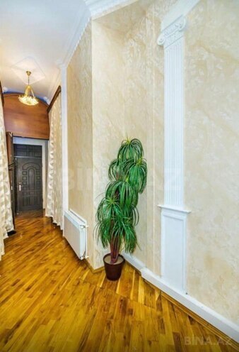 İcarəyə verilir 5 otaqlı köhnə tikili 150 m², 28 May m., photo 7 from 25