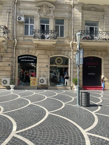 İcarəyə verilir 5 otaqlı köhnə tikili 150 m², 28 May m., photo 3 from 25