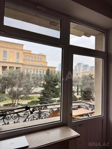 Satılır 3 otaqlı köhnə tikili 70 m², Şah İsmayıl Xətai m., photo 3 from 12