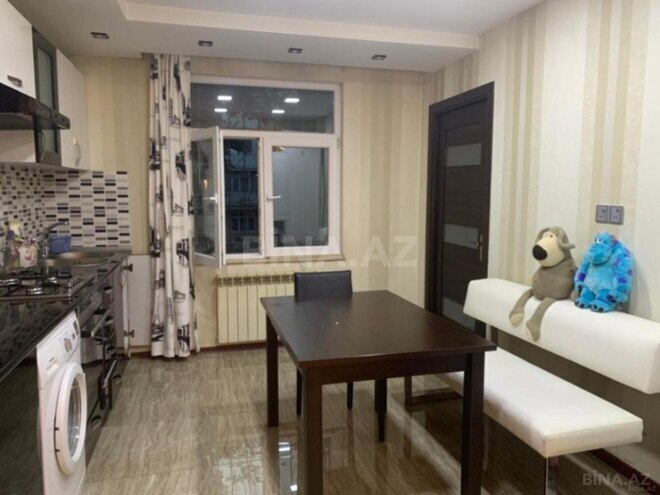 Сдаётся 2-комн. вторичка 70 м², м. Ичеришехер, photo 5 from 10