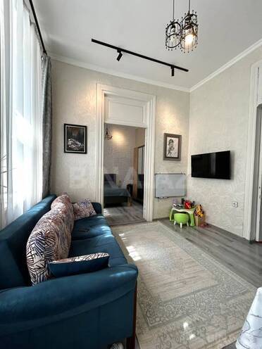 Satılır 2 otaqlı köhnə tikili 43 m², Nizami m., photo 4 from 16