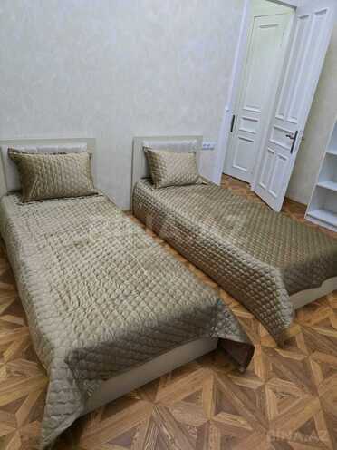 Сдаётся 3-комн. вторичка 90 м², м. Низами, photo 4 from 17